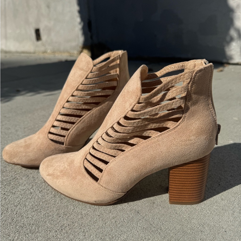 Elegant Tan Women's Ankle Boots